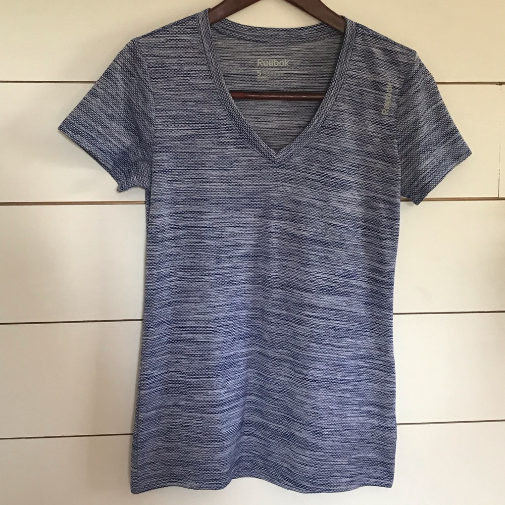Reebok dry fit V Neck T-shirt Size Small NWOT